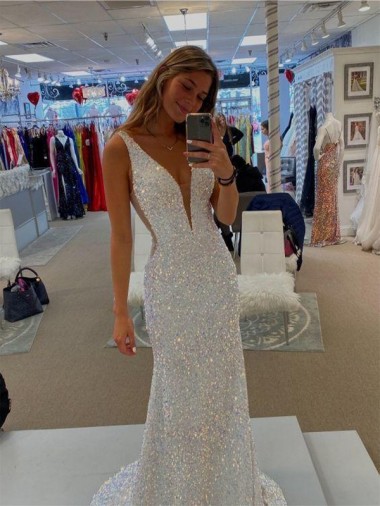 Best Velvet Sequin V-Neck Sleeveless Sweep Train Evening Dresses Canada